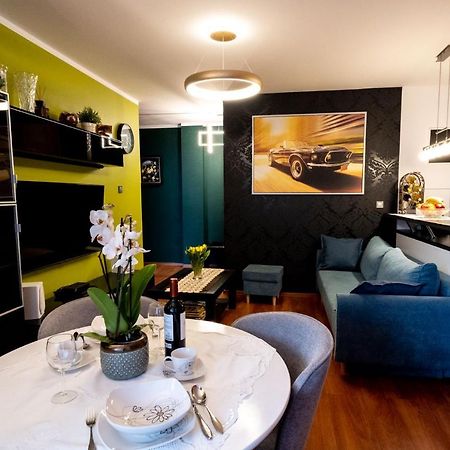 Torre Verona Apartment - 70M2, Terrace, Garage Kraków Exteriör bild