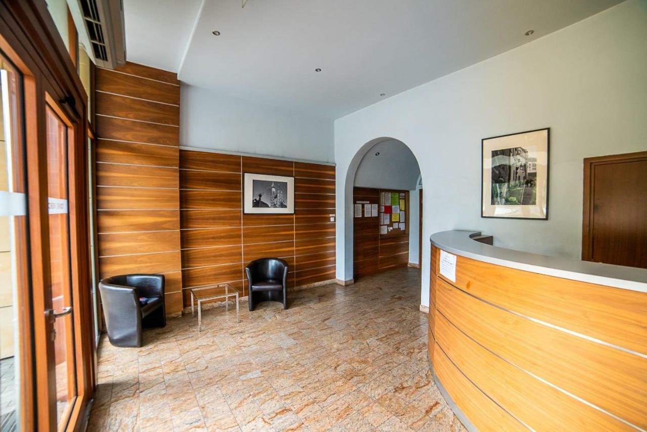 Torre Verona Apartment - 70M2, Terrace, Garage Kraków Exteriör bild