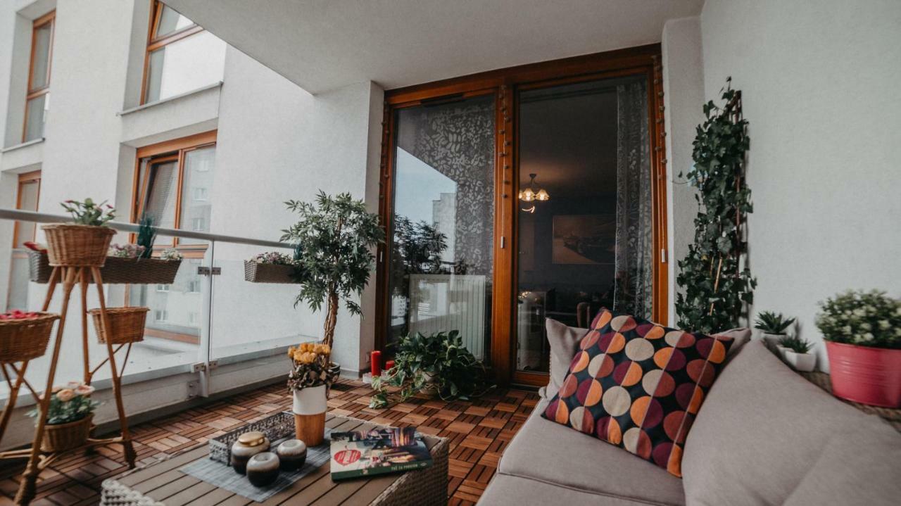 Torre Verona Apartment - 70M2, Terrace, Garage Kraków Exteriör bild